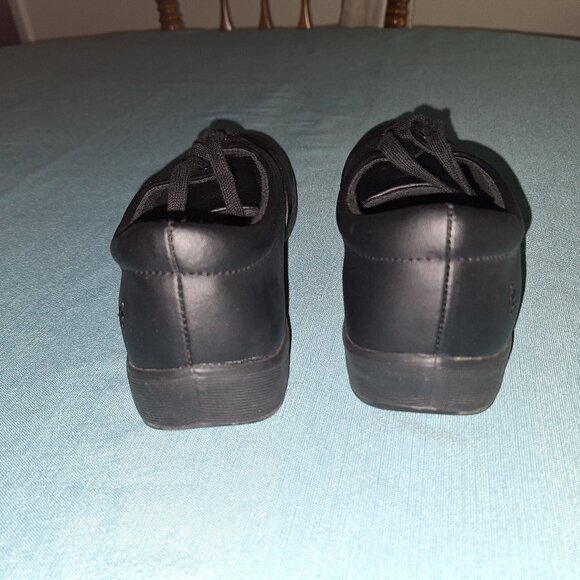 Grasshopper Ortholite Sneaker - Black Leather - Size 9M - Picture 5 of 7